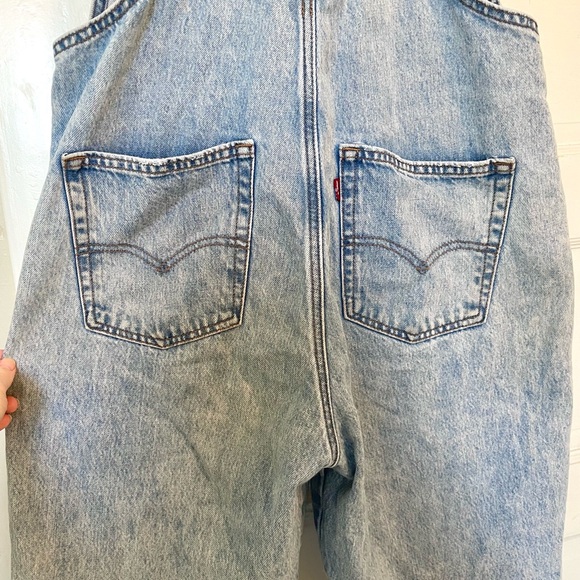 Levi’s light wash overalls - Medium, EUC - Picture 6 of 8
